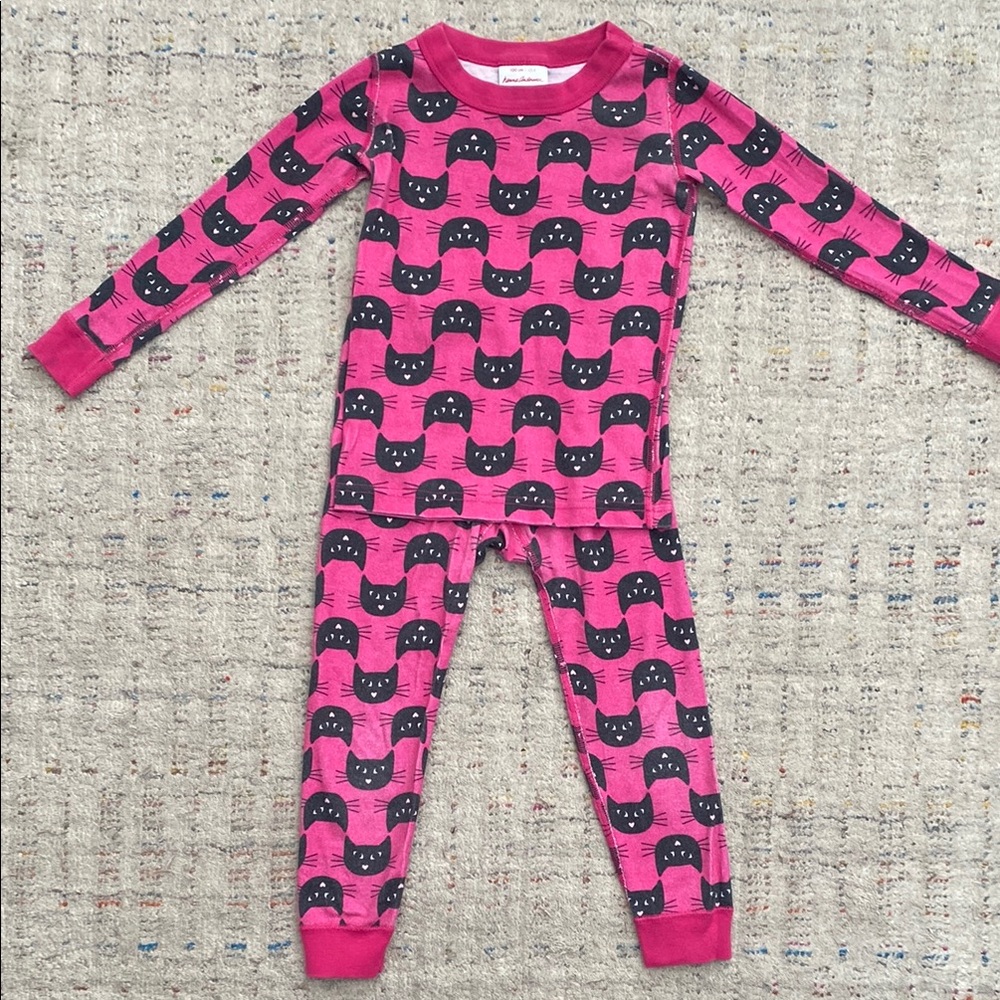 Hanna Andersson pink and black cat print Halloween pajama set size 4
